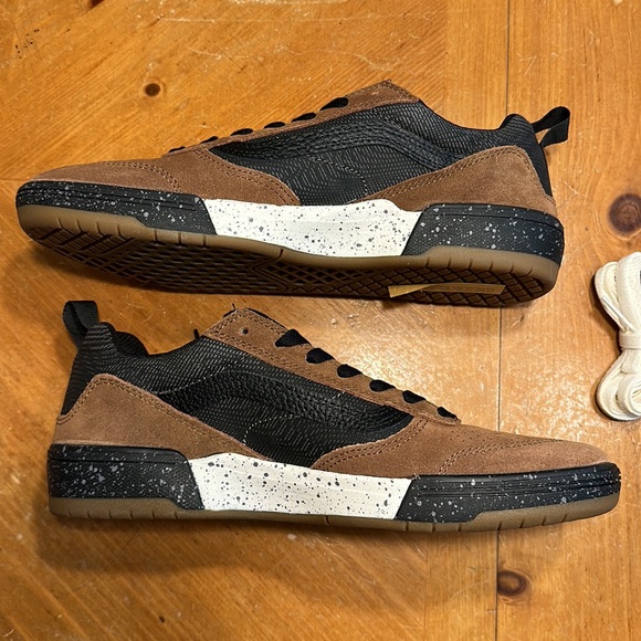 Men’s VANS Sneakers Zahba x Zion Wright ‘Jupiter’ Brown / Black Size 9 NEW - Picture 2 of 7